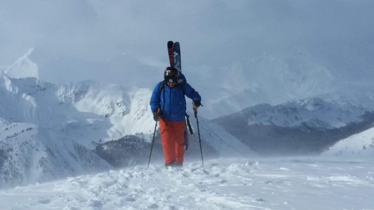 Vagabond Lodge At Kicking Horse Golden Zewnętrze zdjęcie