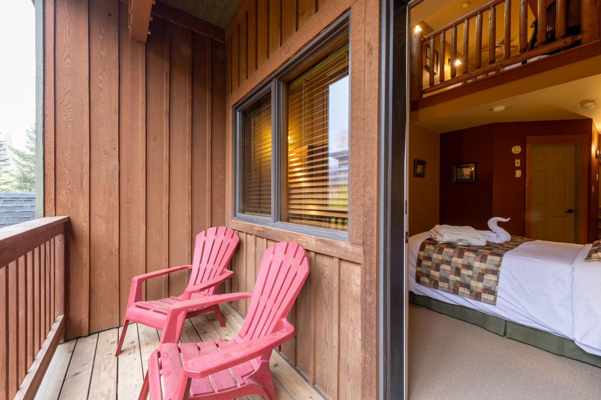 Vagabond Lodge At Kicking Horse Golden Zewnętrze zdjęcie